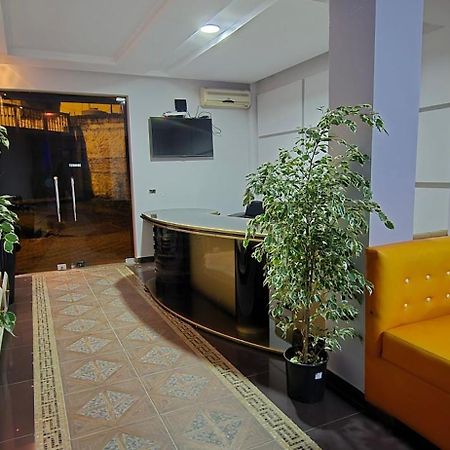 Koa Hotel Tirane Exterior foto
